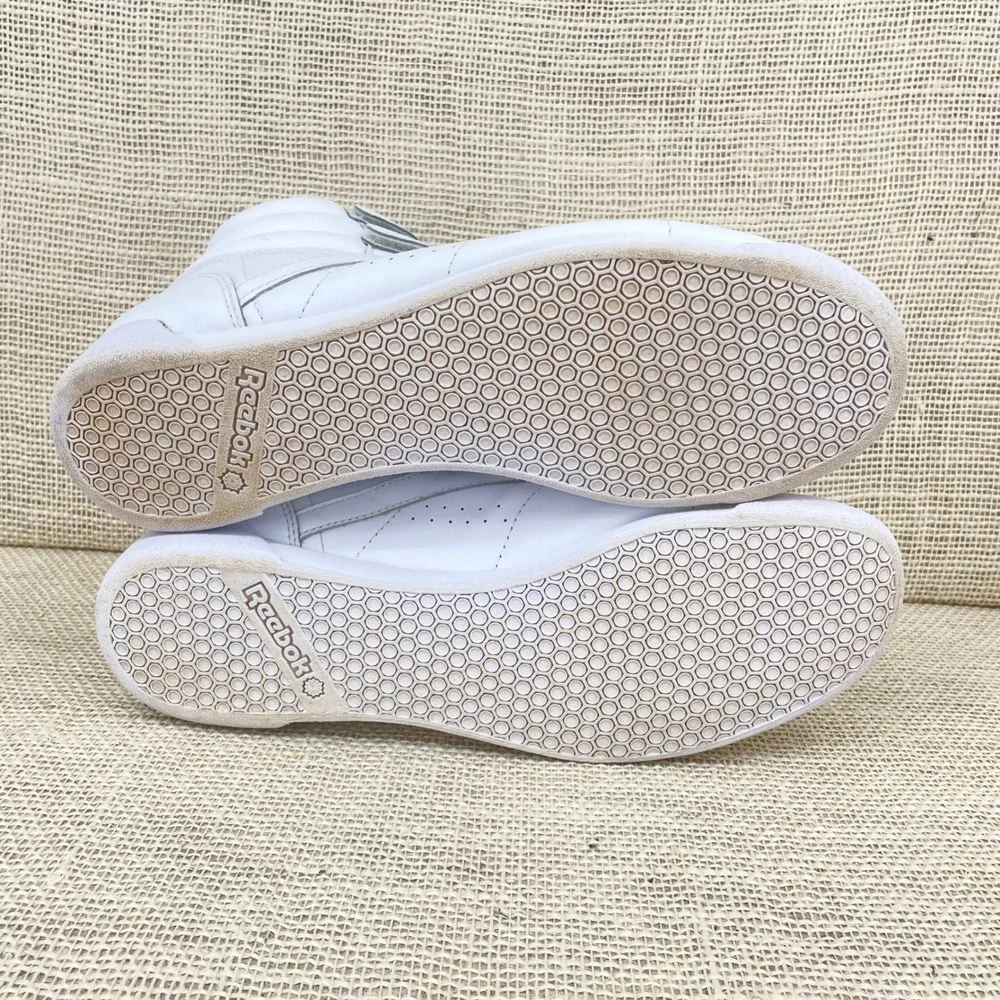 Reebok Freestyle Hi Womens White Leather High Top Sneakers 2431 Size 10